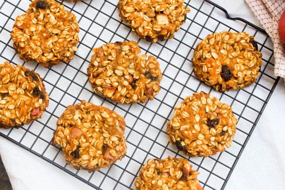 These delicious cookies are chock full of fall flavor and healthy enough for breakfast! #glutenfree #vegan