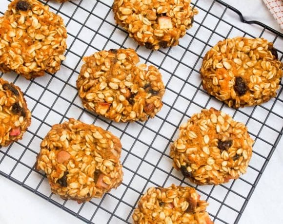 These delicious cookies are chock full of fall flavor and healthy enough for breakfast! #glutenfree #vegan
