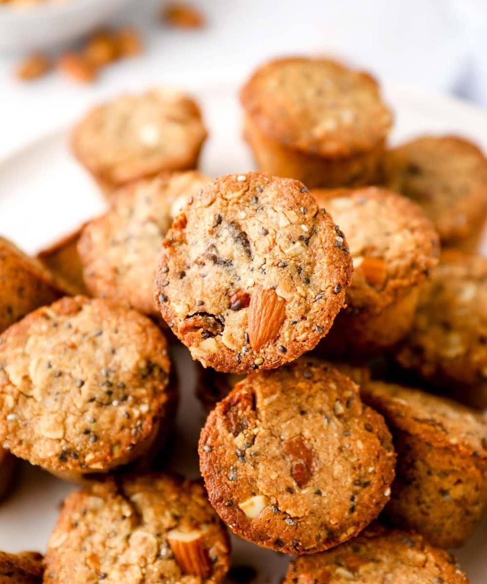 Gluten Free Aussie Bites with nuts and dried fruit.