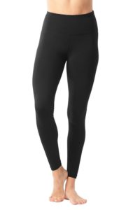 Yoga Pants | The Best Christmas Gifts (that you can buy without leaving the house!) | CatchingSeeds.com